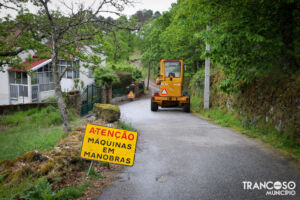 Pavimentação do caminho da Qt.ª da Lameira Seca
